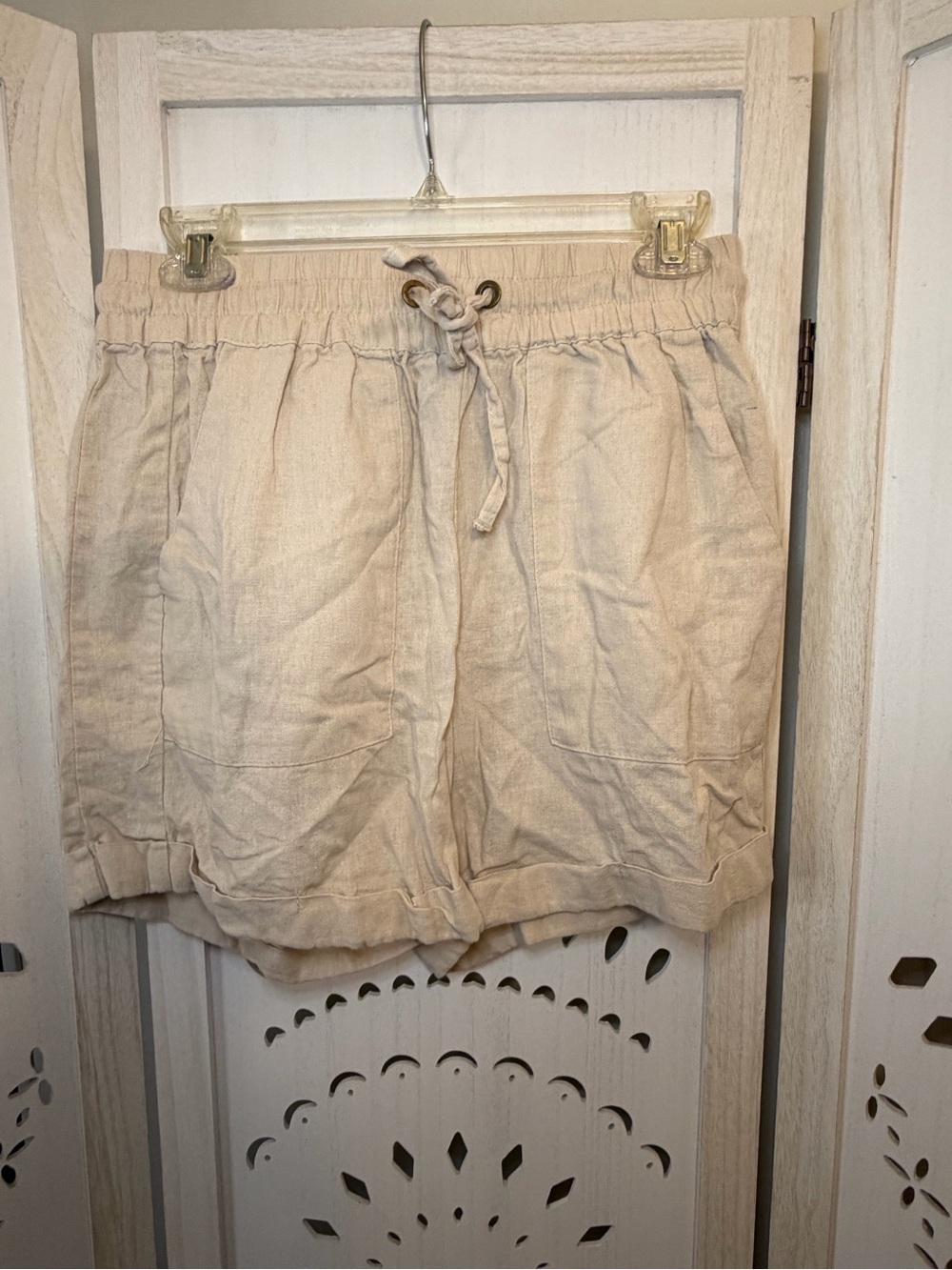 Women's Neutral Beige Drawstring Linen-Blend Shorts